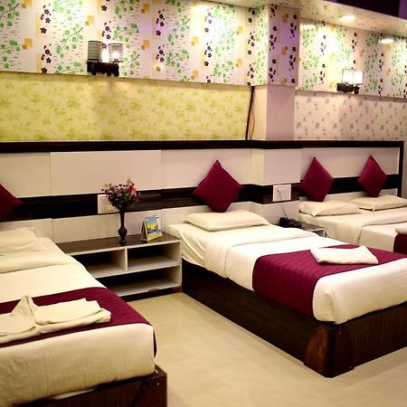 Hotel Kaveri Palace Májszúr Kültér fotó