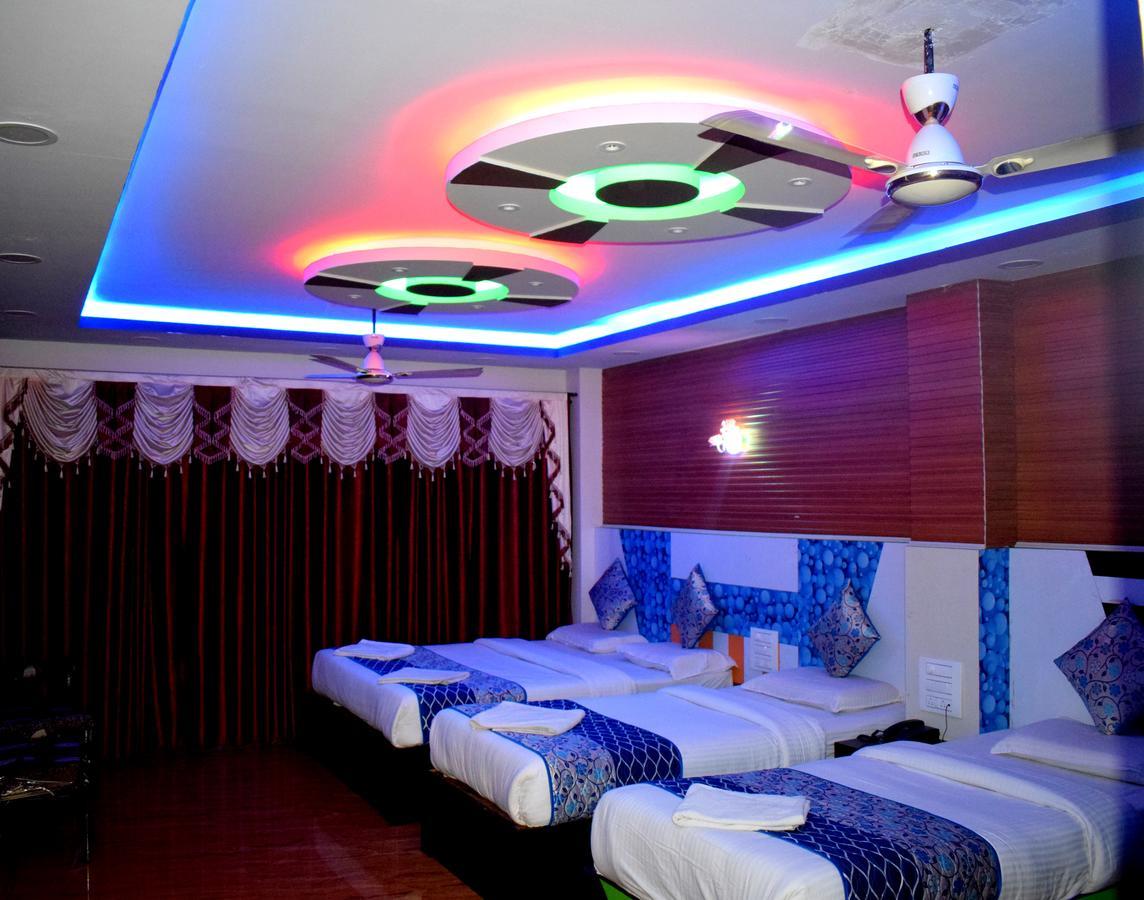 Hotel Kaveri Palace Májszúr Kültér fotó