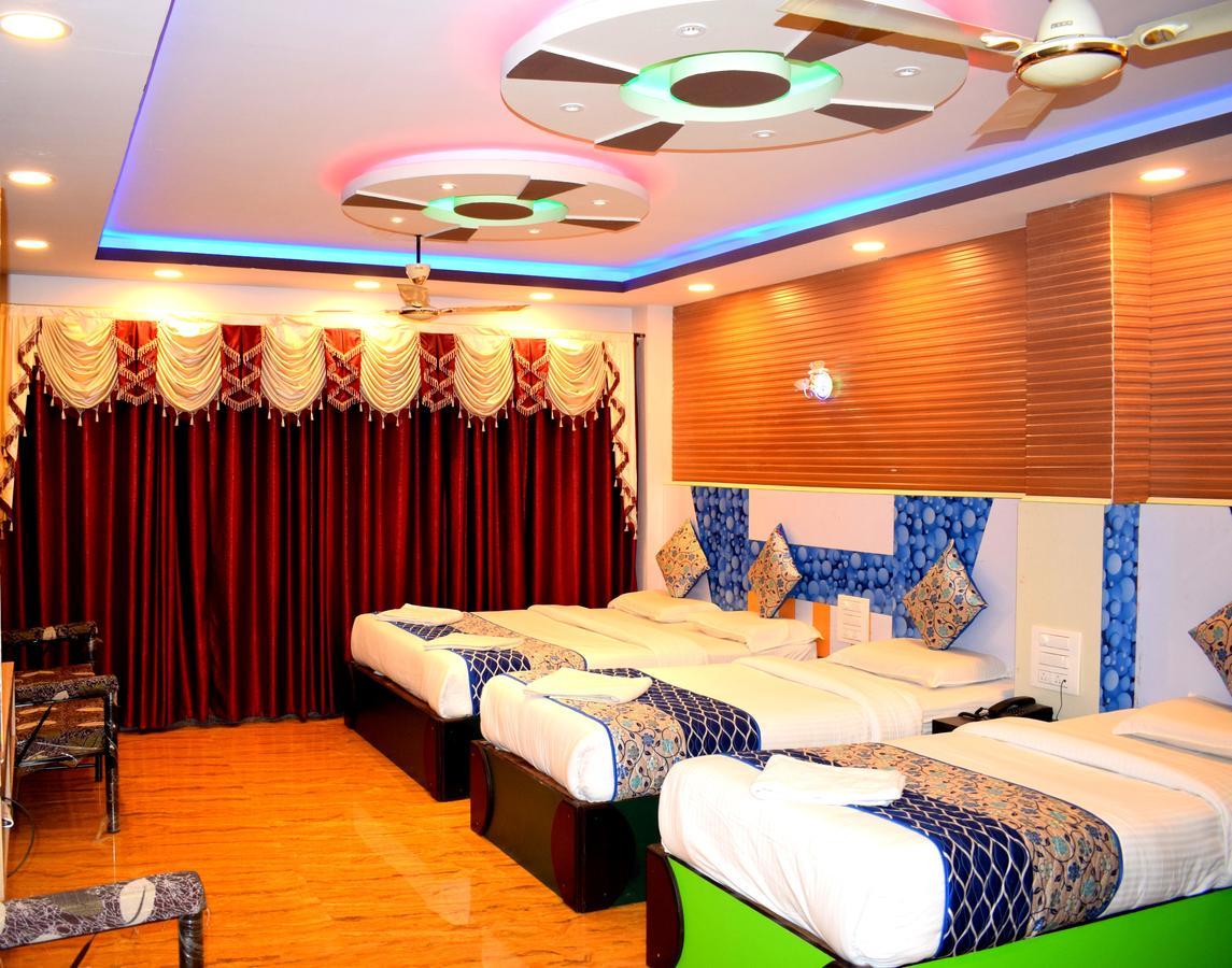 Hotel Kaveri Palace Májszúr Kültér fotó