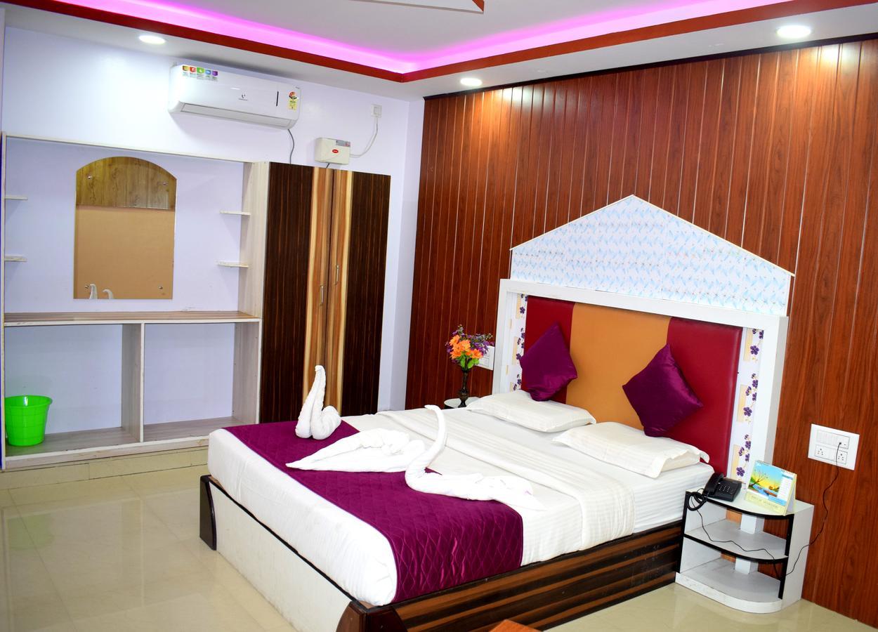 Hotel Kaveri Palace Májszúr Kültér fotó