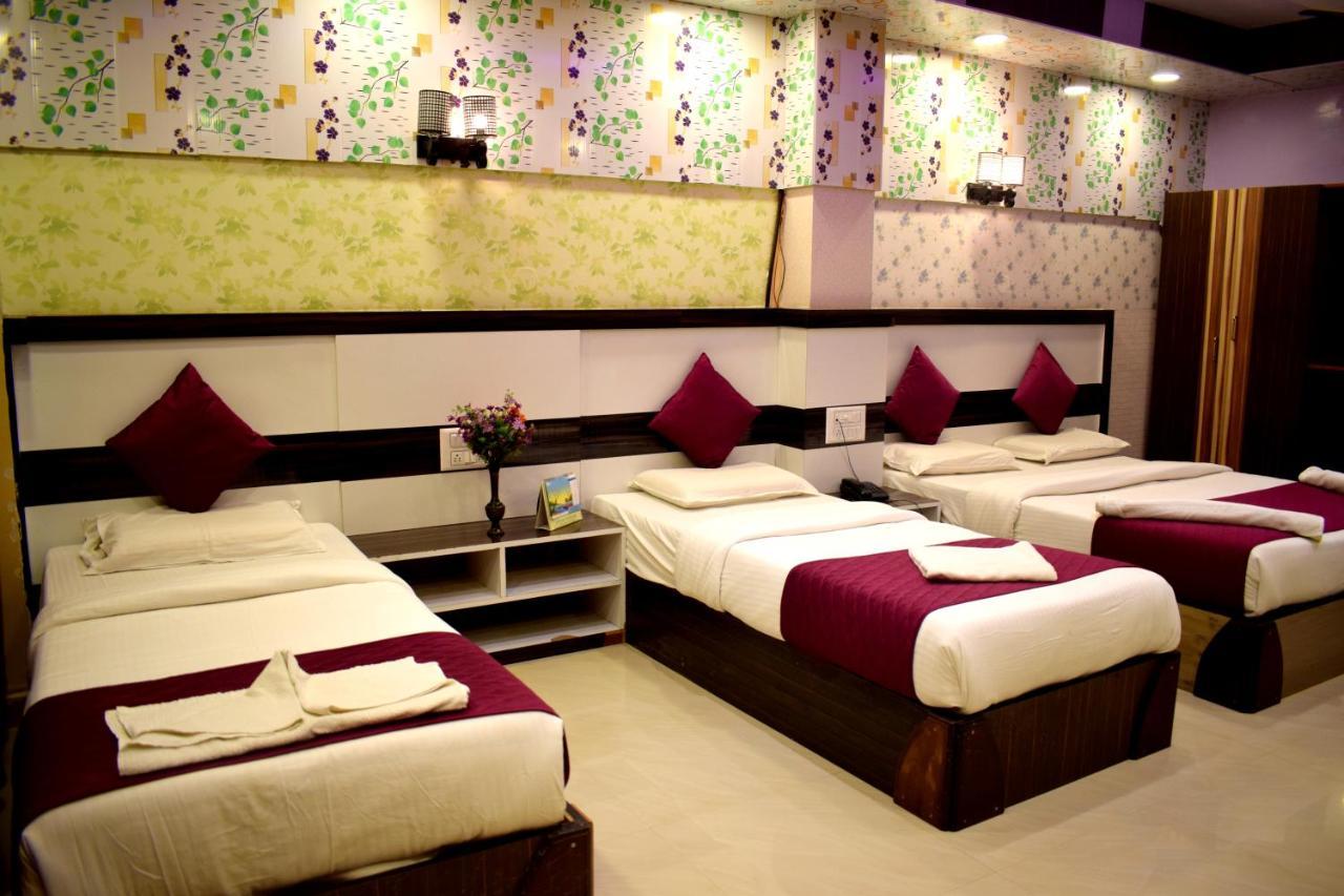 Hotel Kaveri Palace Májszúr Kültér fotó